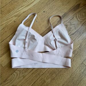 Lululemon bra size 8